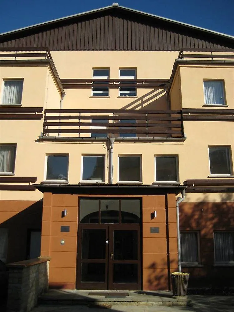 Touristenhaus Berlin Grunau旅舍 0*,
