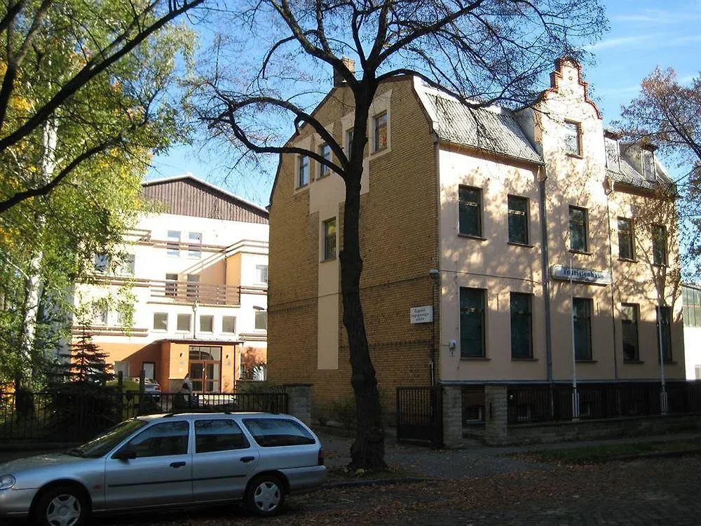 Touristenhaus Berlin Grunau旅舍
